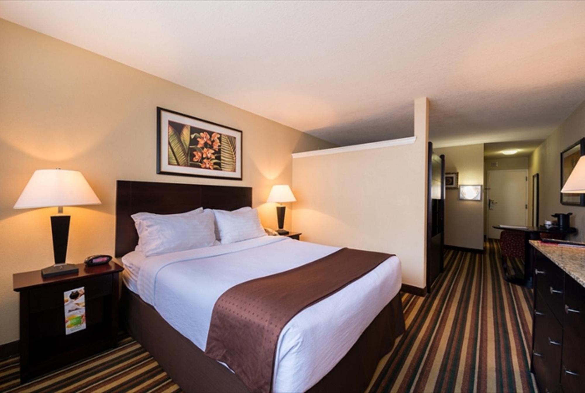 Holiday Inn & Suites Orlando Sw - Celebration Area By Ihg Кисими Екстериор снимка